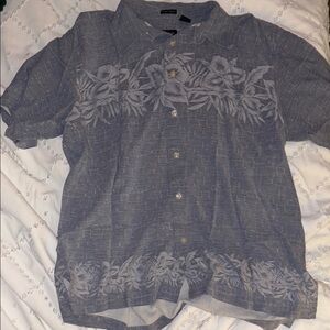Izod Gray Floral Casual Button Down Shirt
